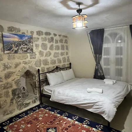 Masis Konagi 马尔丁